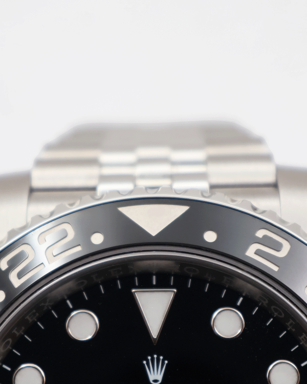 ROLEX GMT MASTER II « BRUCE WAYNE » — Réf. 126710GRNR