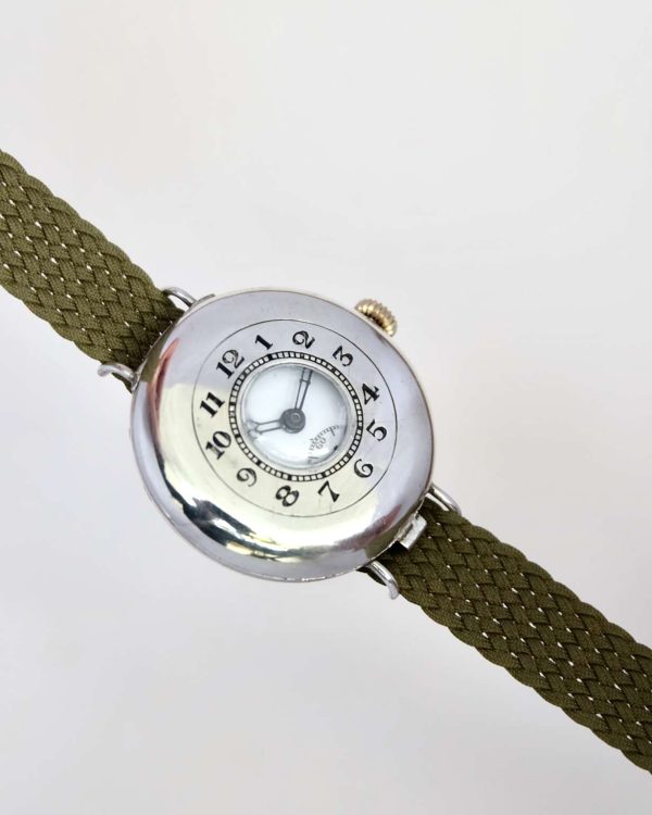 De l&rsquo;outil militaire au symbole de statut : l&rsquo;histoire de l&rsquo;horlogerie suisse